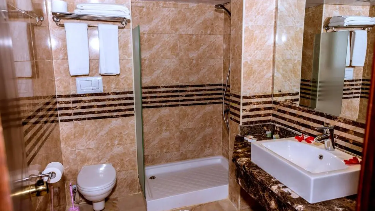 الفندق جولدن بيتش ريزورت - الغردقة